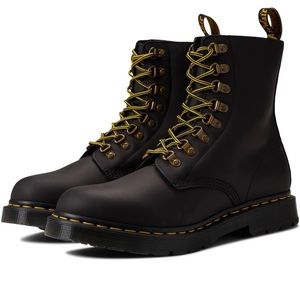 NWOT Doc. Martens Winter- Women’s Pascal Mid Calf Boot
